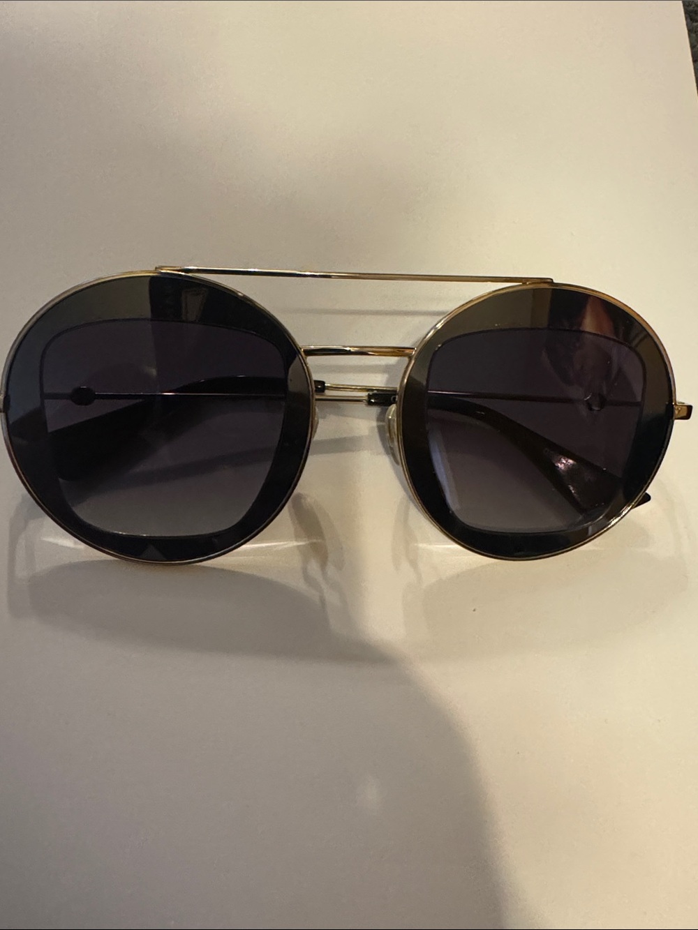 Gucci Gold Metal Round Sunglasses - Gucci GG0105S Sunglasses - Picture 2 of 6